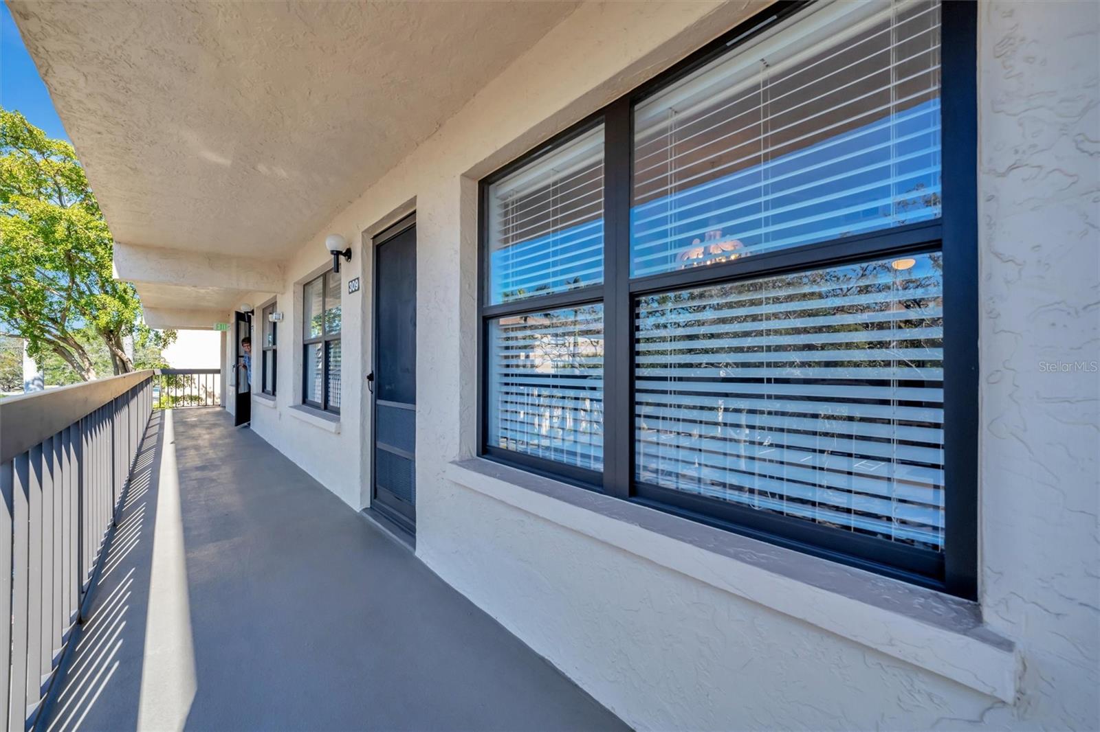 435 30TH AVE W #D309, BRADENTON, FL, 34205