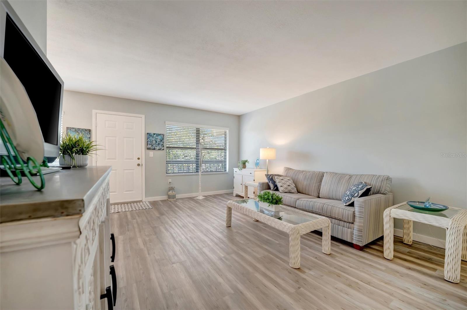 435 30TH AVE W #D309, BRADENTON, FL, 34205