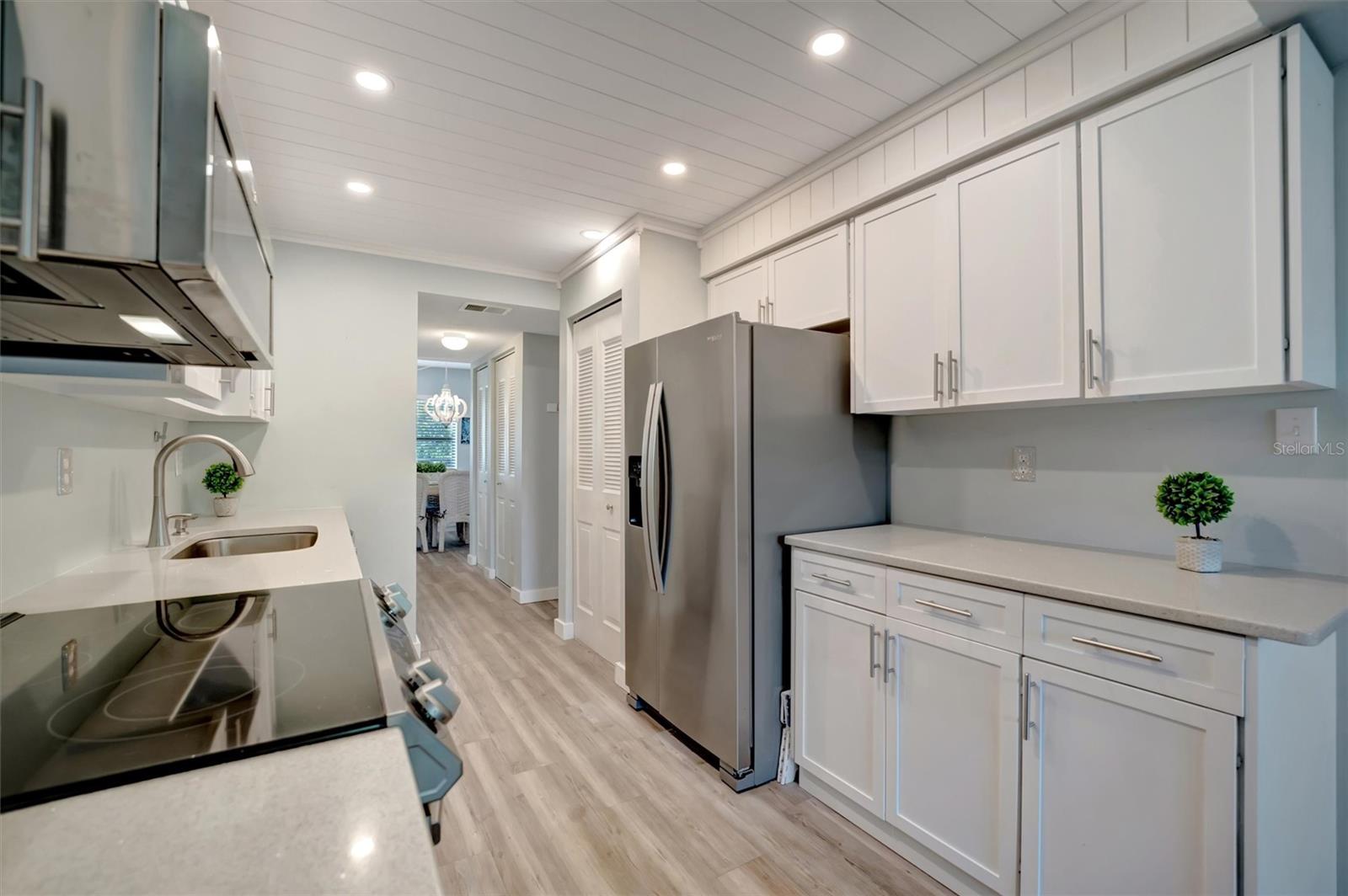 435 30TH AVE W #D309, BRADENTON, FL, 34205