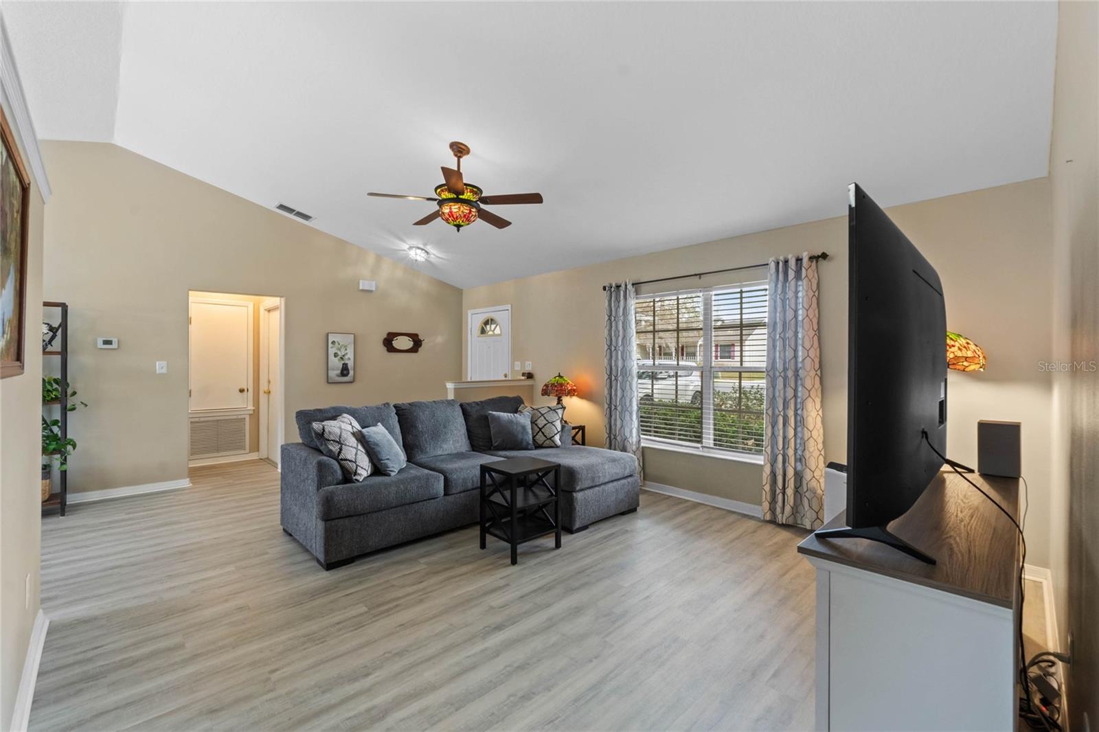 438 WOODVIEW DR, TAVARES, FL, 32778