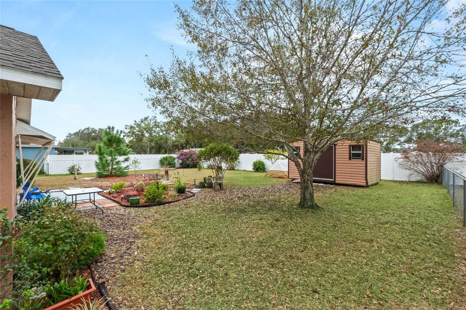 438 WOODVIEW DR, TAVARES, FL, 32778