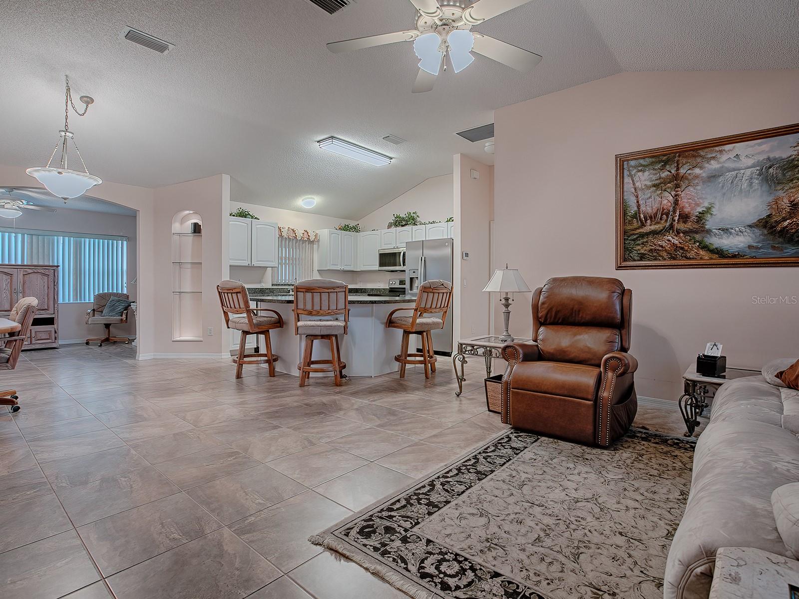 1218 AUGUSTINE DR, THE VILLAGES, FL, 32159