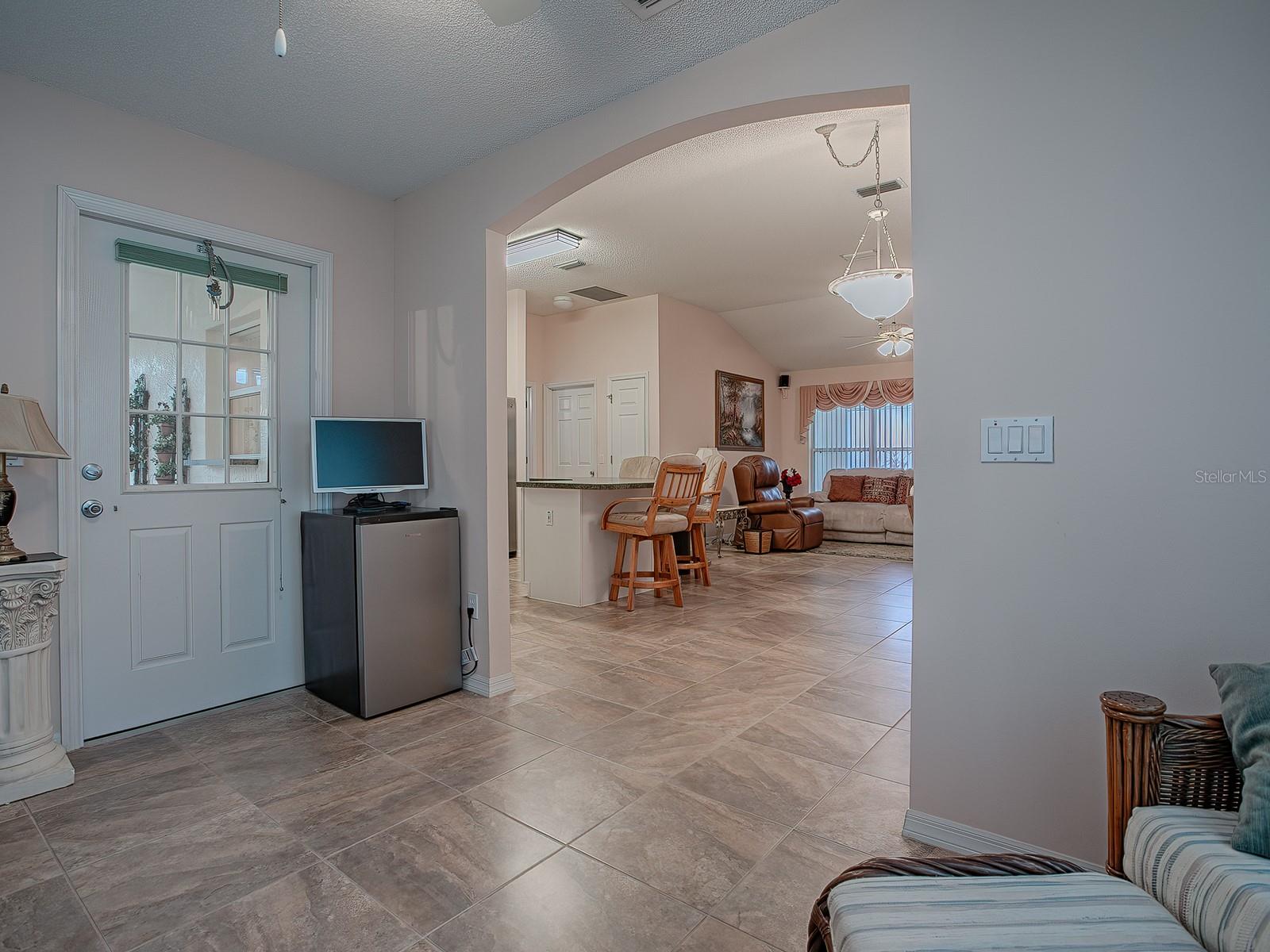 1218 AUGUSTINE DR, THE VILLAGES, FL, 32159