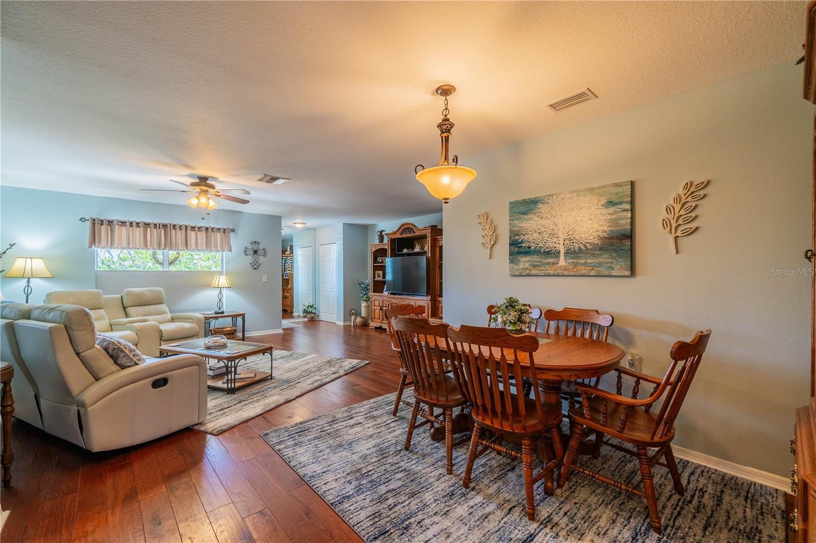 1207 BLUEWATER DR, SUN CITY CENTER, FL, 33573
