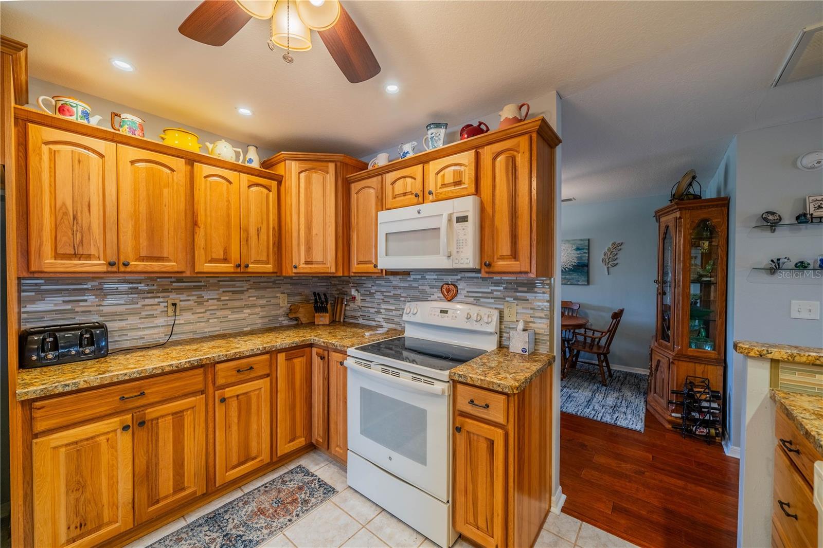 1207 BLUEWATER DR, SUN CITY CENTER, FL, 33573