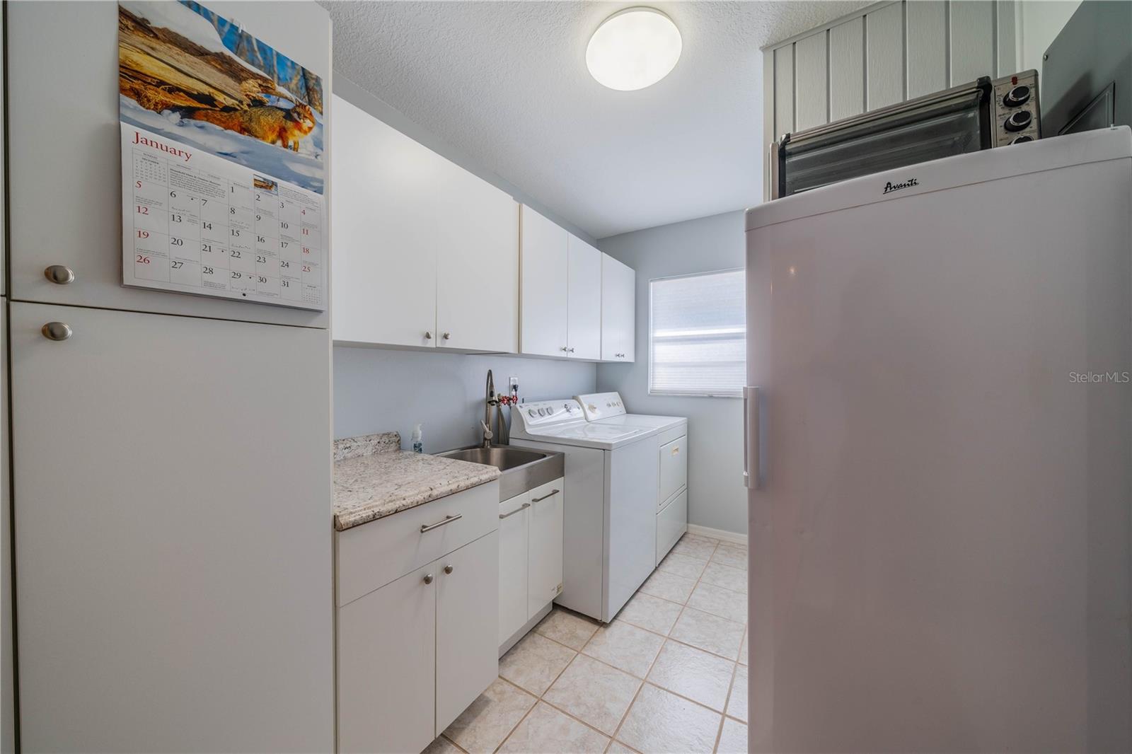 1207 BLUEWATER DR, SUN CITY CENTER, FL, 33573