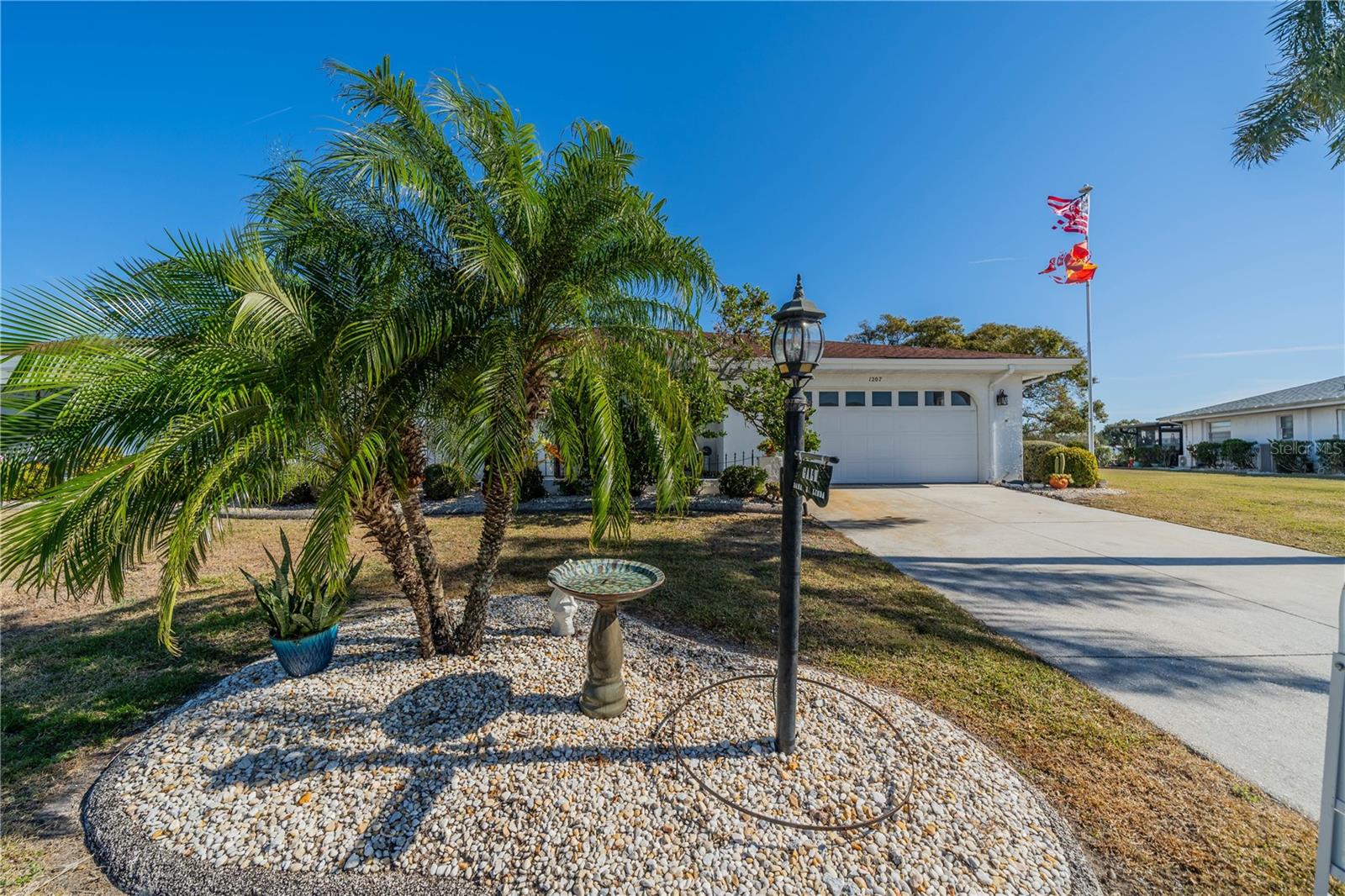 1207 BLUEWATER DR, SUN CITY CENTER, FL, 33573