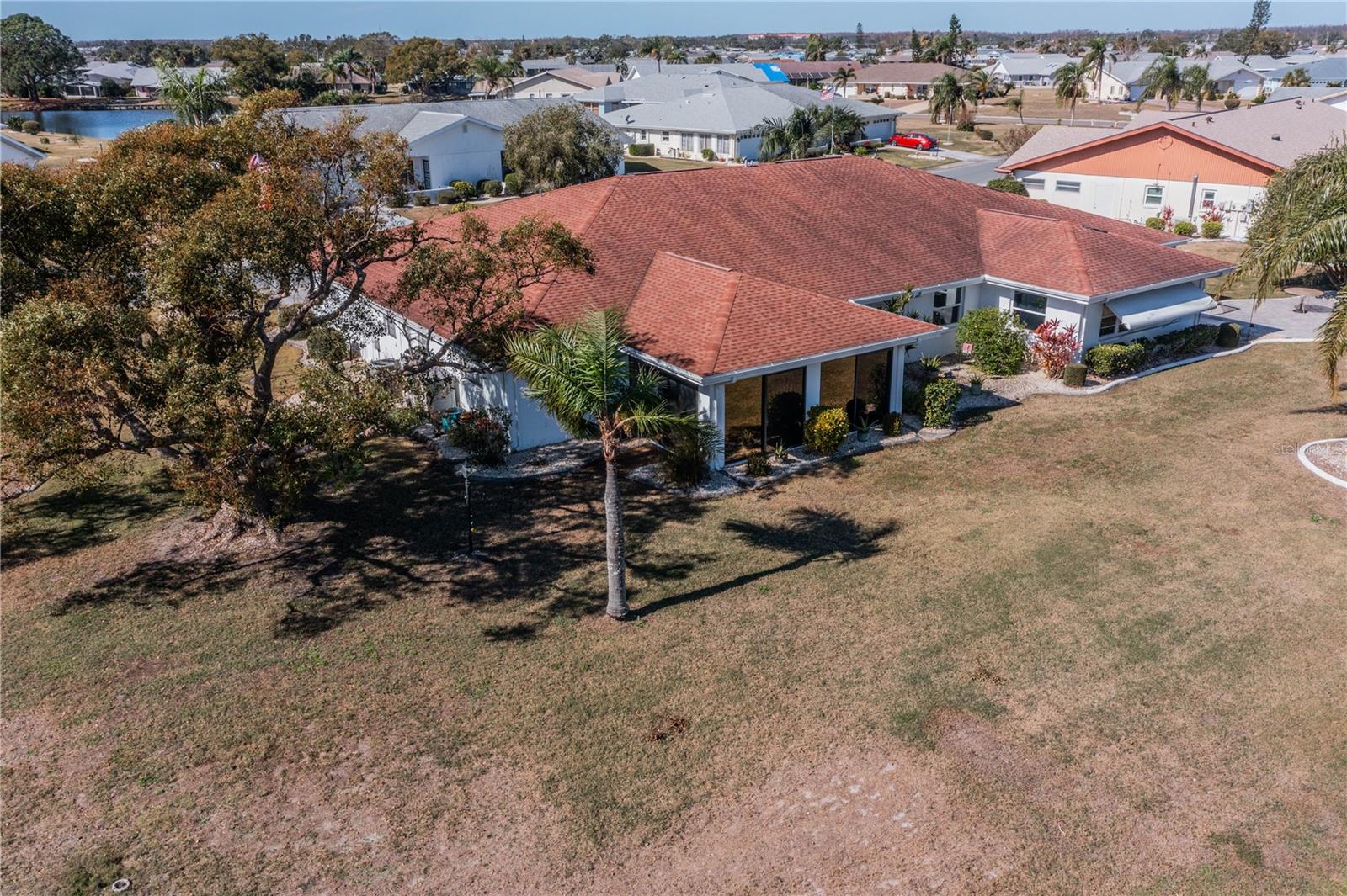 1207 BLUEWATER DR, SUN CITY CENTER, FL, 33573