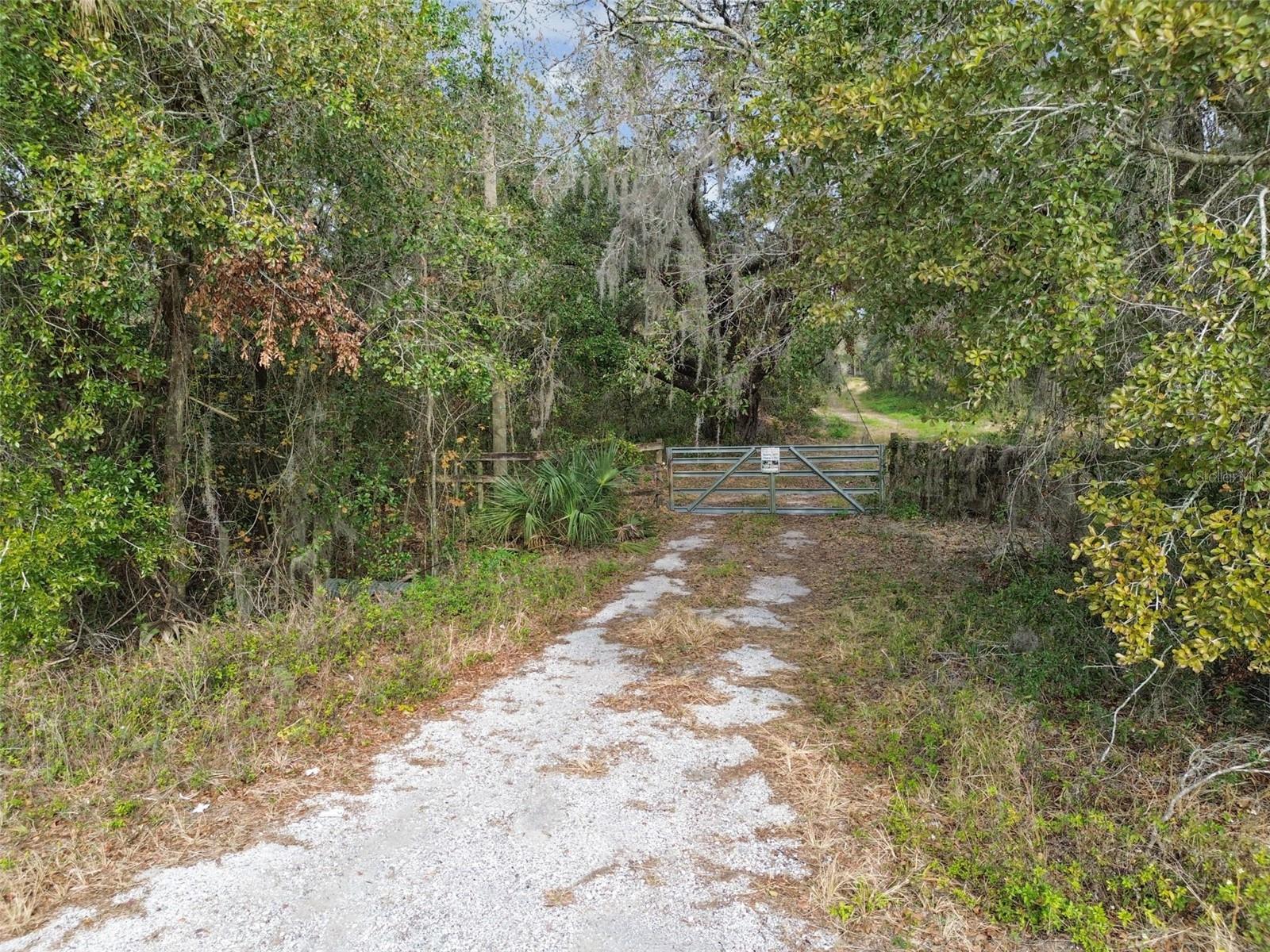 6930 MUCK POND RD, SEFFNER, FL, 33584