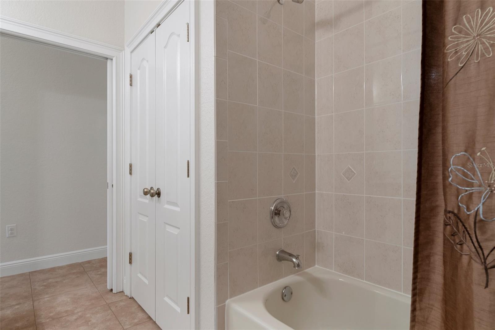 19387 HIDDEN OAKS DR, BROOKSVILLE, FL, 34604