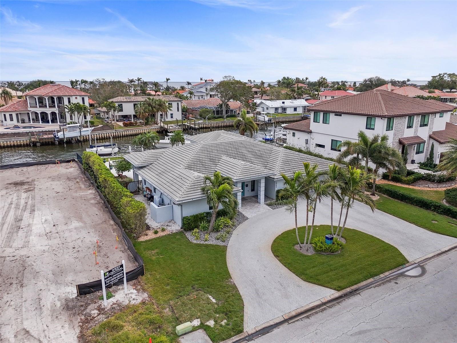 2066 ILLINOIS AVE NE, ST PETERSBURG, FL, 33703