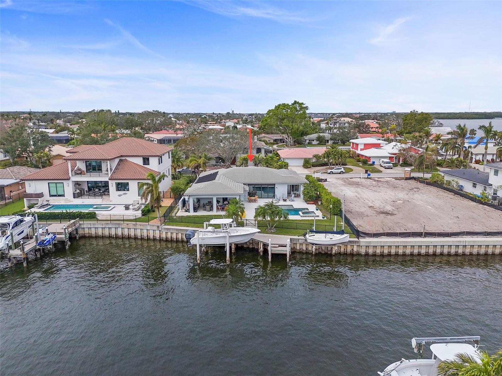 2066 ILLINOIS AVE NE, ST PETERSBURG, FL, 33703