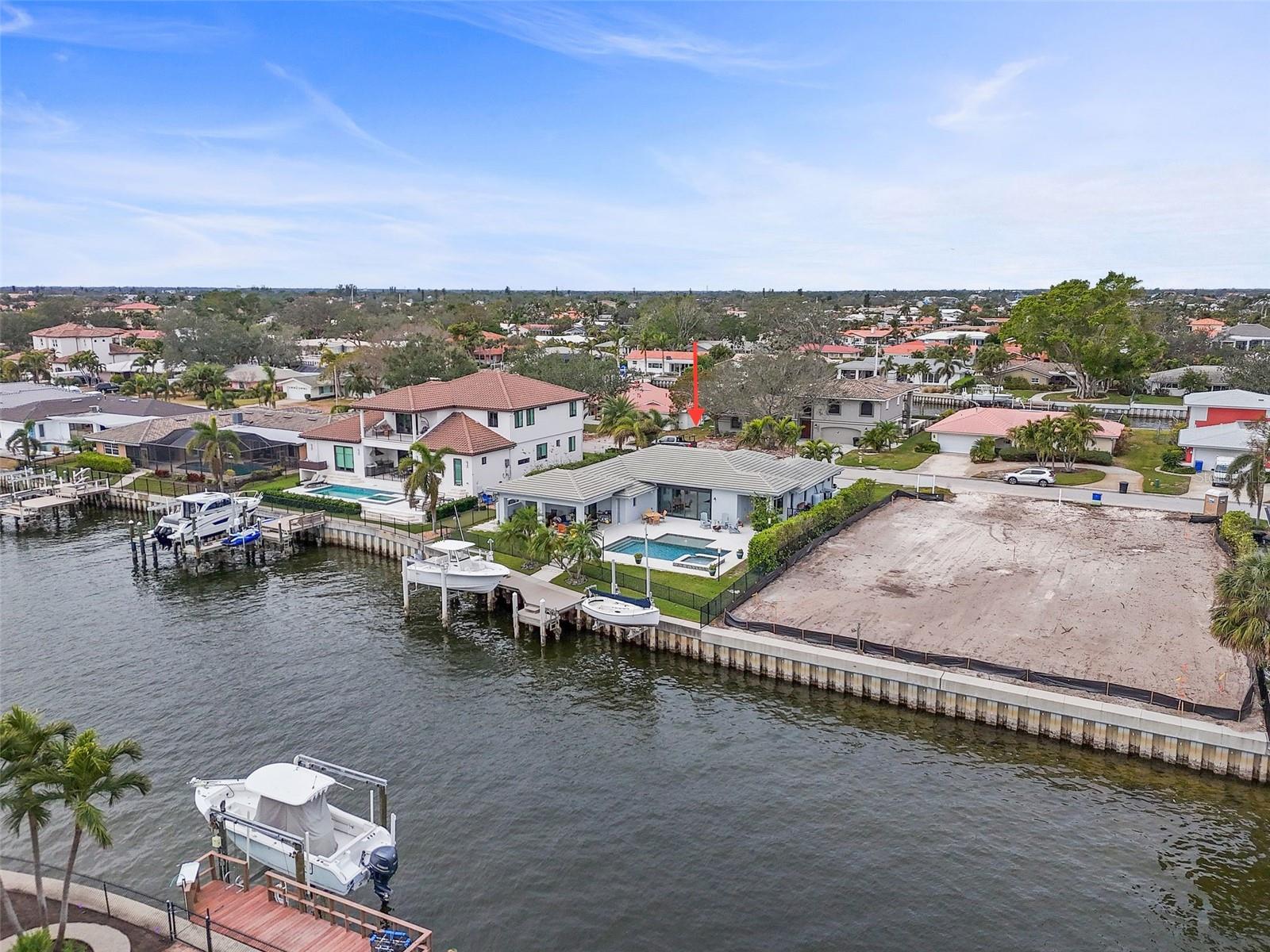 2066 ILLINOIS AVE NE, ST PETERSBURG, FL, 33703