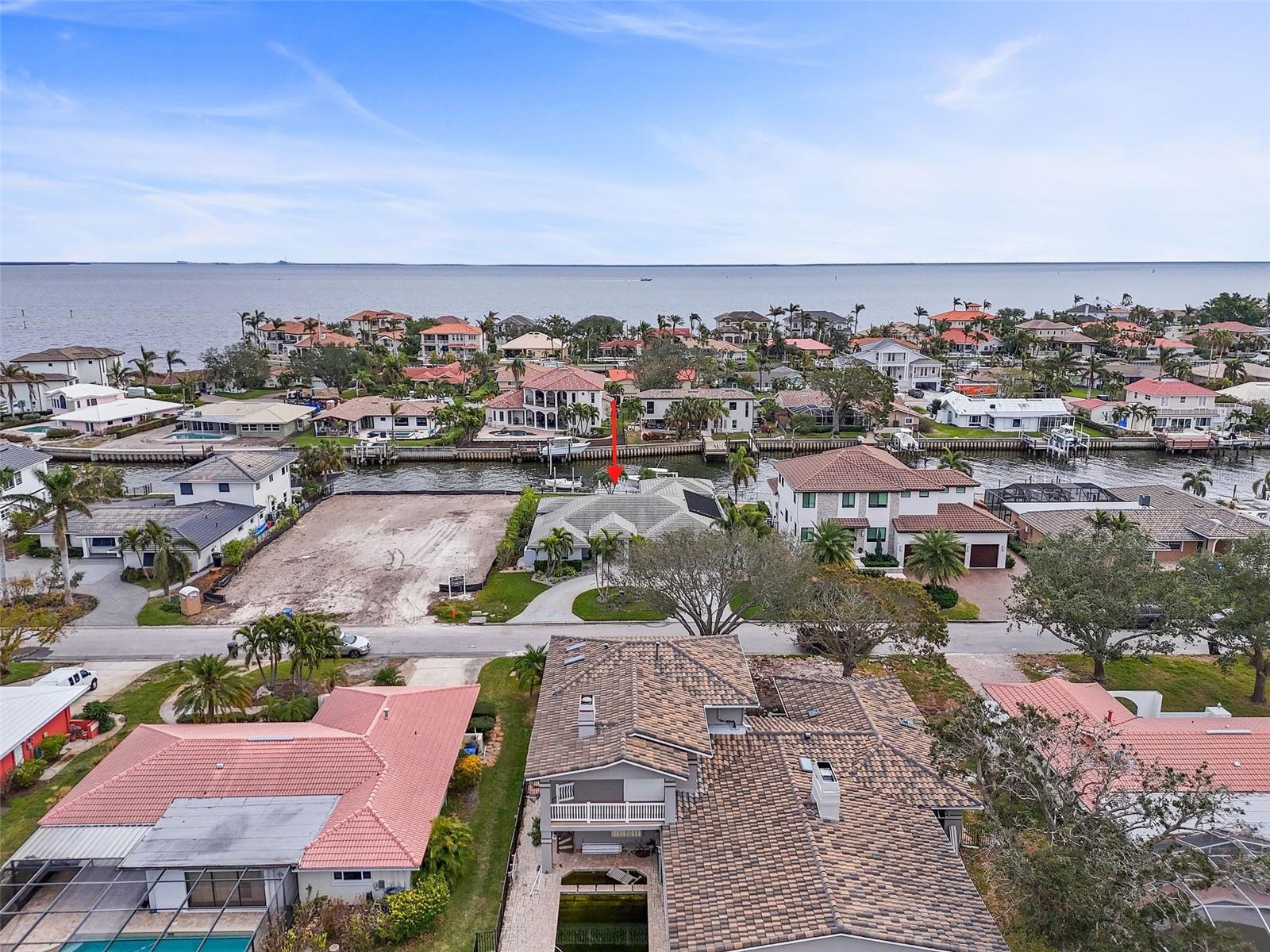 2066 ILLINOIS AVE NE, ST PETERSBURG, FL, 33703