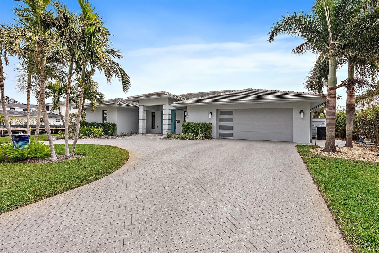 2066 ILLINOIS AVE NE, ST PETERSBURG, FL, 33703