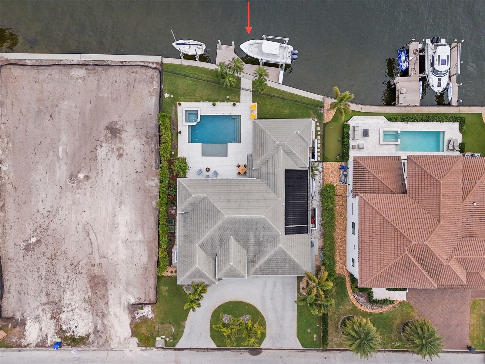 2066 ILLINOIS AVE NE, ST PETERSBURG, FL, 33703