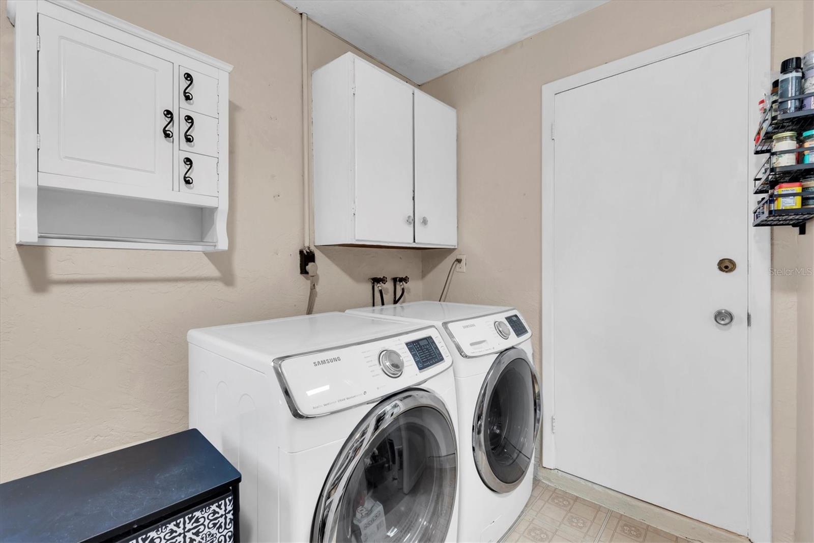 4080 35TH AVE N, ST PETERSBURG, FL, 33713