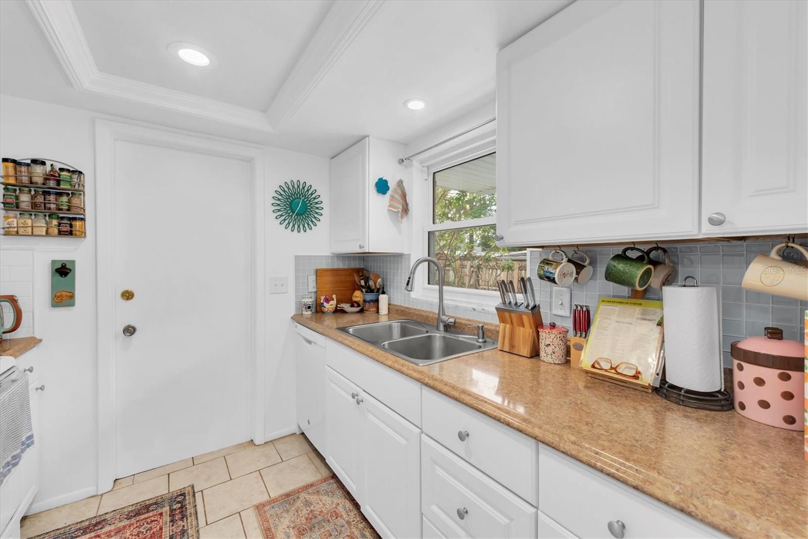 4080 35TH AVE N, ST PETERSBURG, FL, 33713