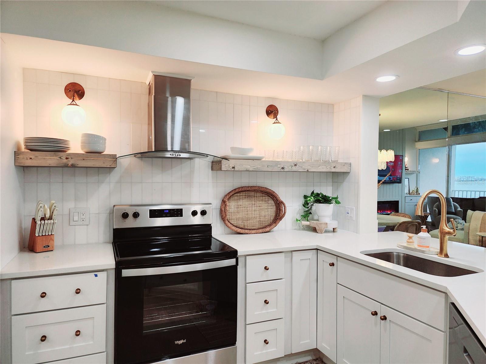 5155 ISLA KEY BLVD S #402, ST PETERSBURG, FL, 33715