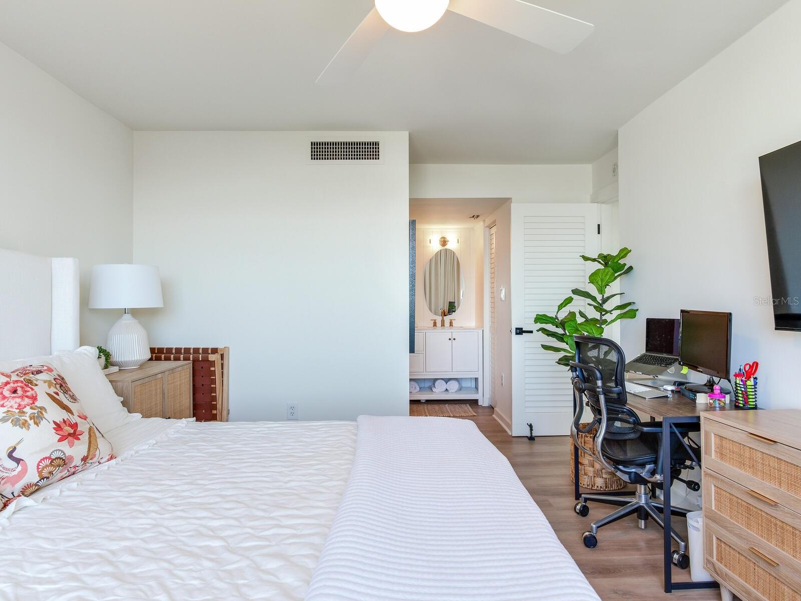 5155 ISLA KEY BLVD S #402, ST PETERSBURG, FL, 33715