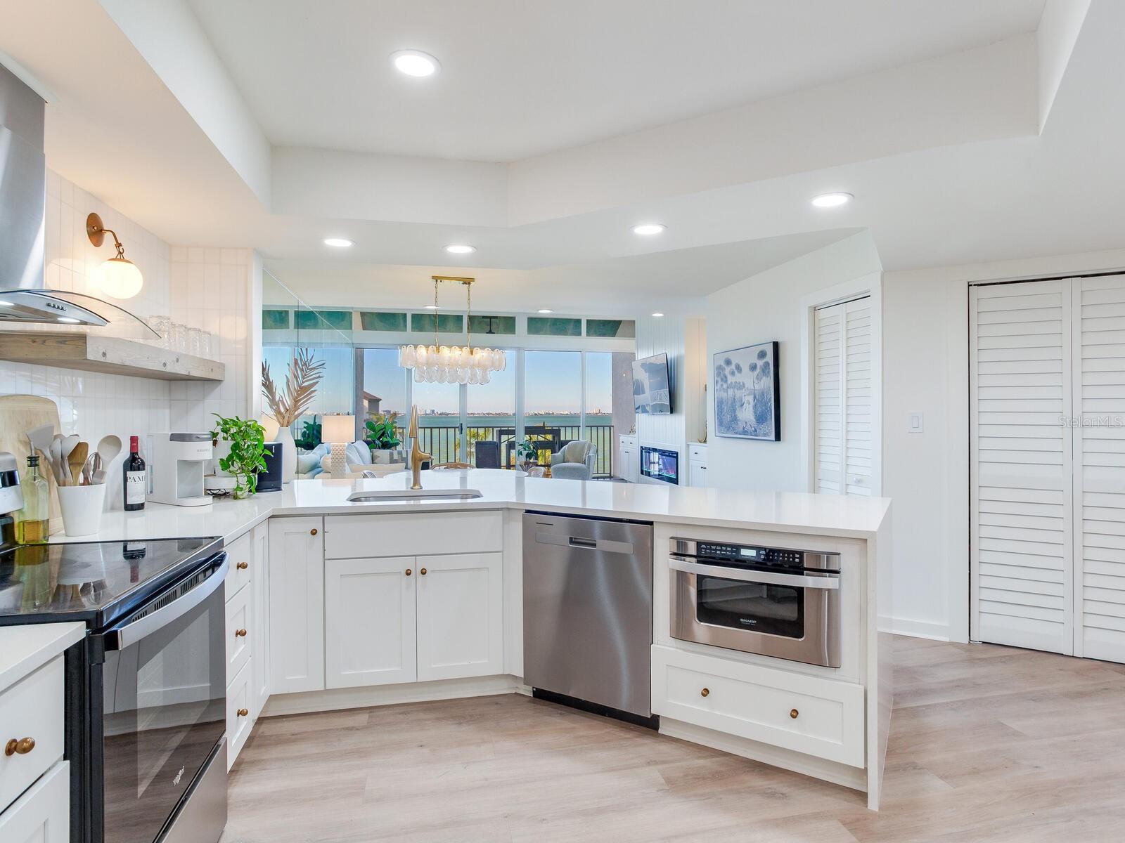 5155 ISLA KEY BLVD S #402, ST PETERSBURG, FL, 33715