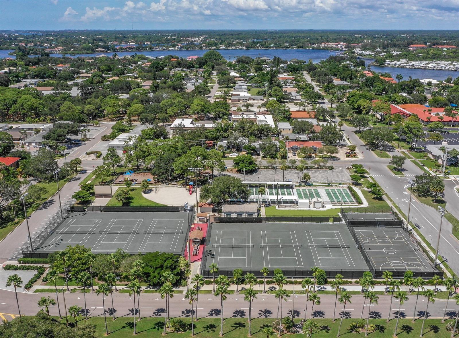 1579 WATERFORD DR, VENICE, FL, 34292
