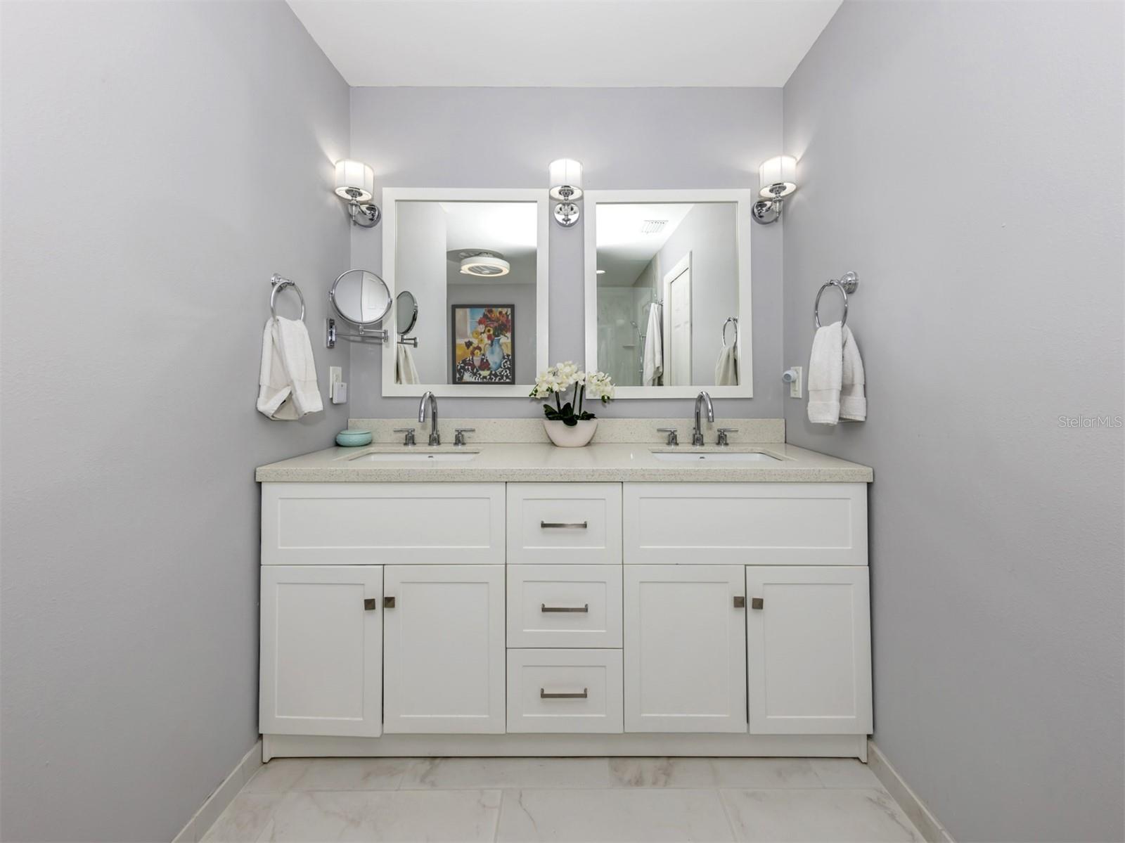 1579 WATERFORD DR, VENICE, FL, 34292