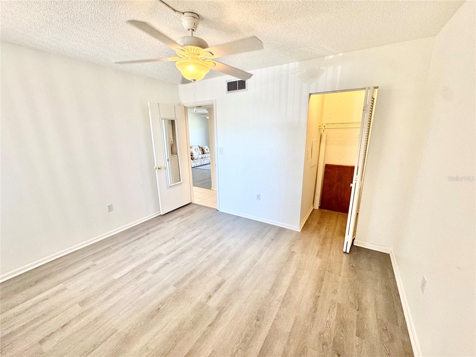 C7503434 Property Photo