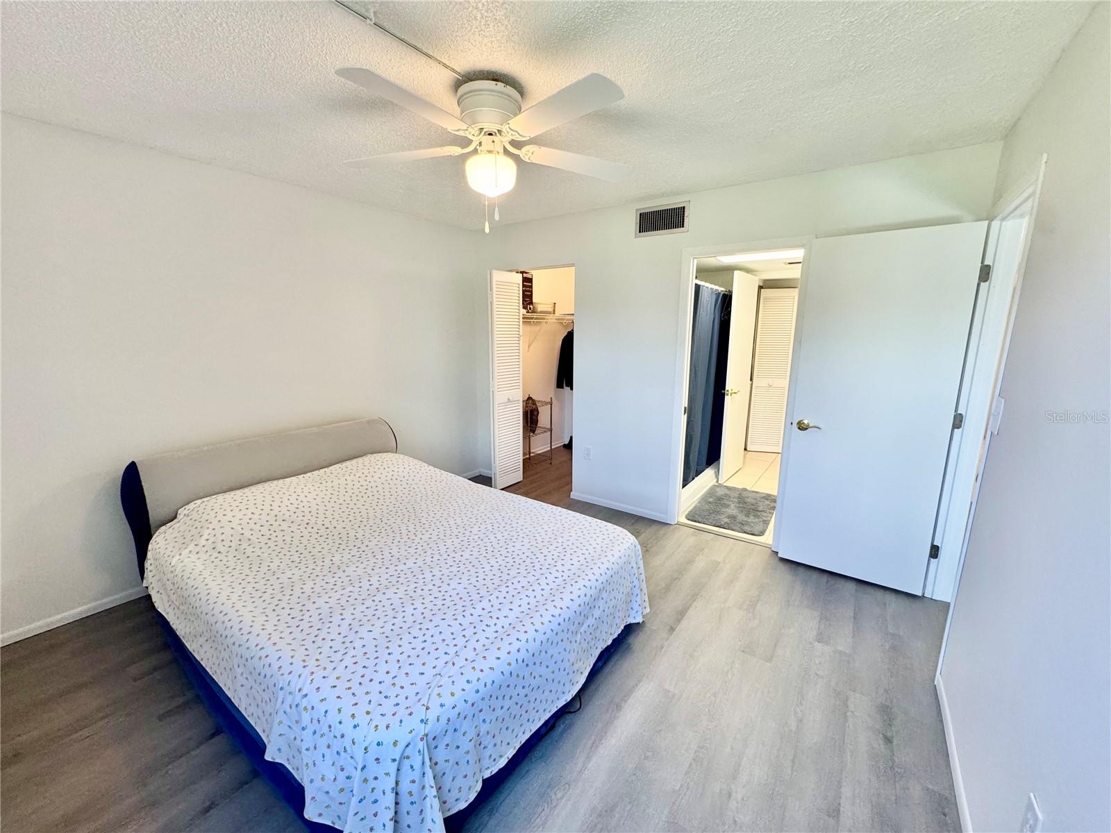 C7503434 Property Photo