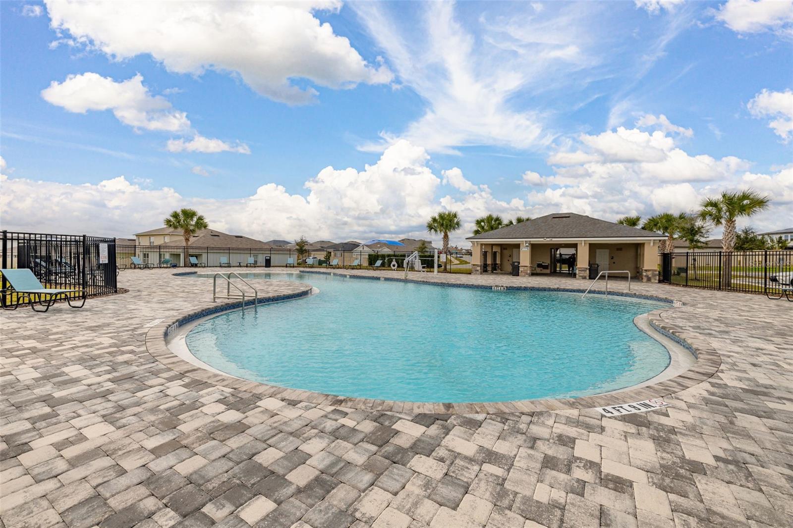 896 CAMBRIDGE DR, WINTER HAVEN, FL, 33881