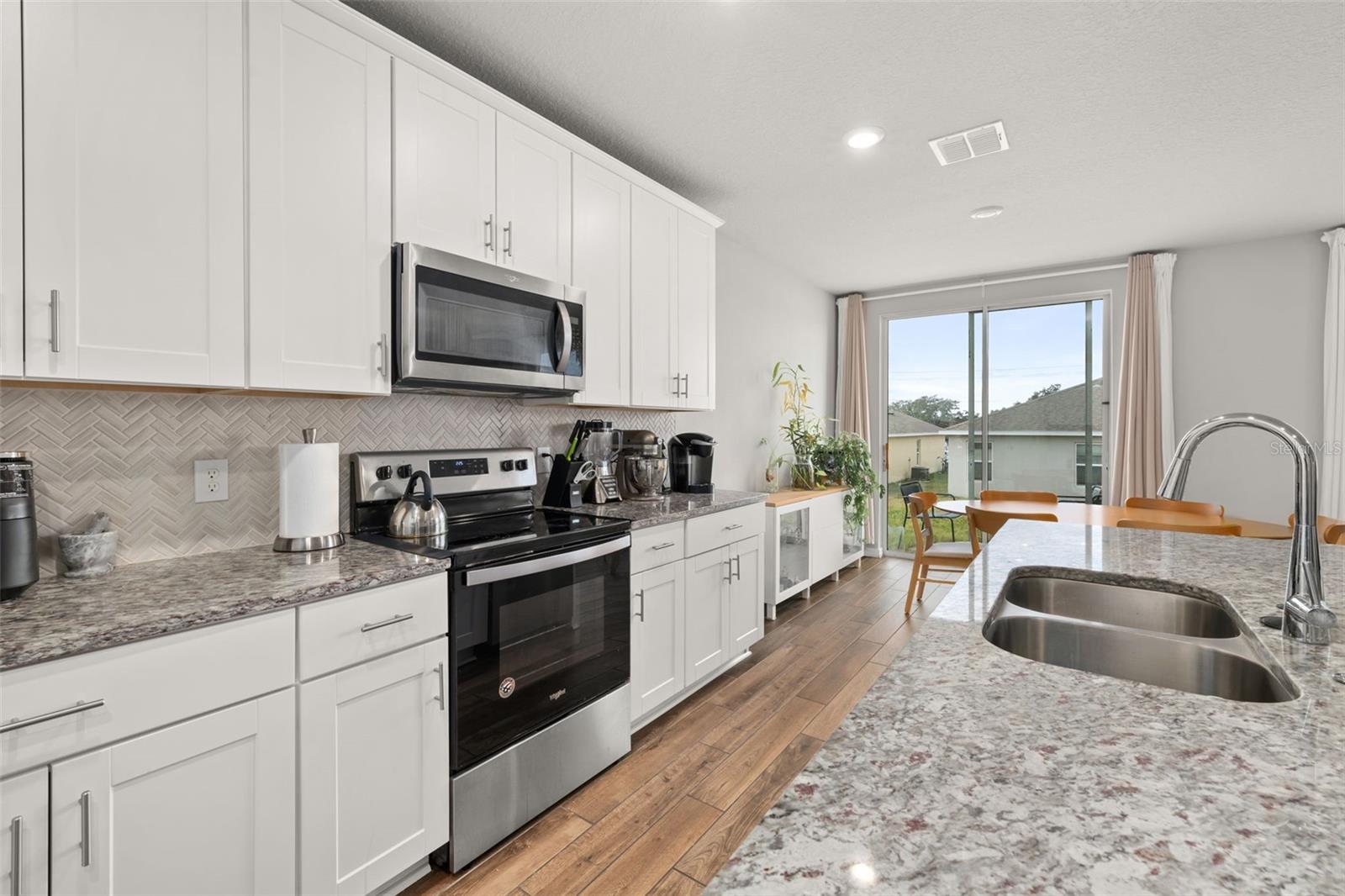 896 CAMBRIDGE DR, WINTER HAVEN, FL, 33881