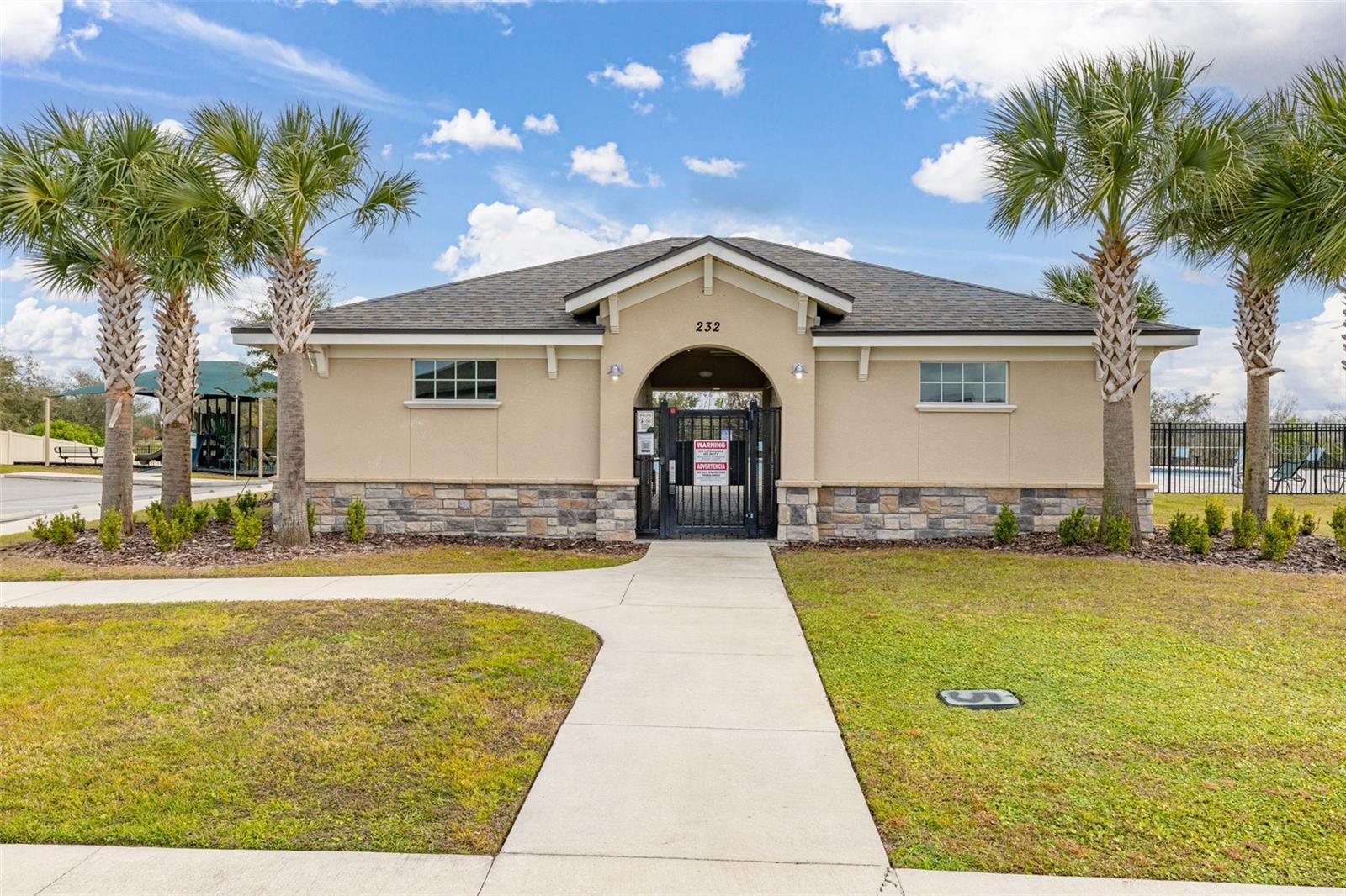 896 CAMBRIDGE DR, WINTER HAVEN, FL, 33881