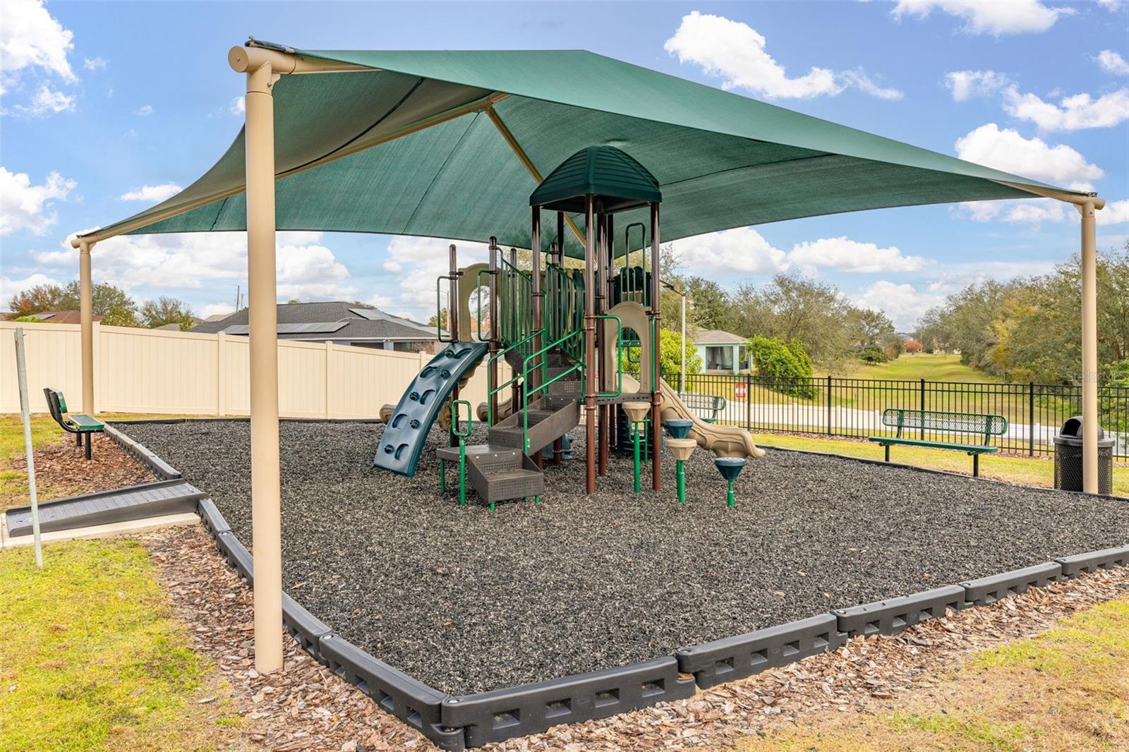 896 CAMBRIDGE DR, WINTER HAVEN, FL, 33881