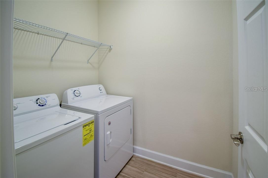 8491 NANDINA DR, SARASOTA, FL, 34240