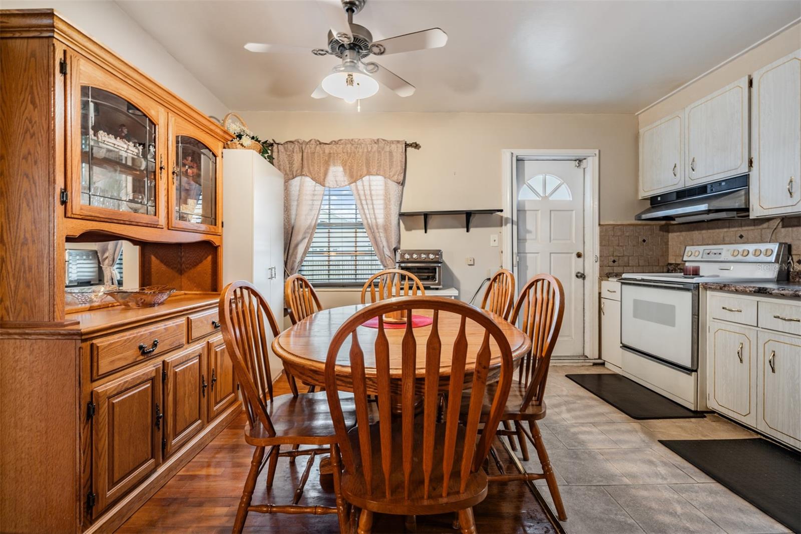 5927 3RD AVE N, ST PETERSBURG, FL, 33710
