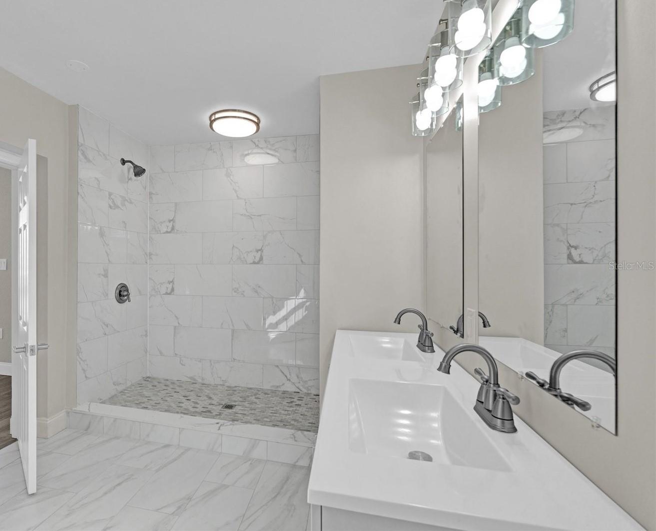 923 FERNDELL RD, ORLANDO, FL, 32808