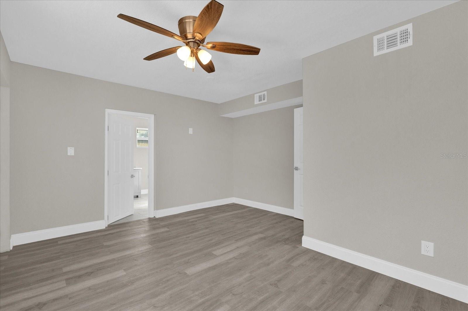 923 FERNDELL RD, ORLANDO, FL, 32808