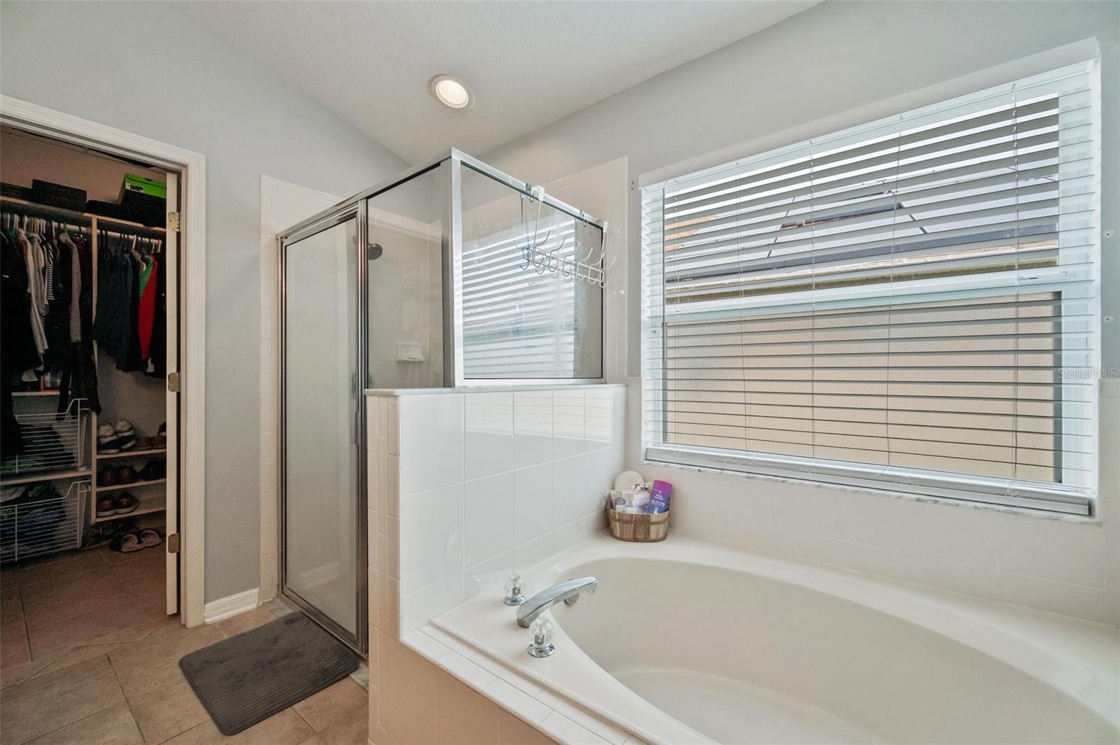 822 ADDISON DR NE, ST PETERSBURG, FL, 33716