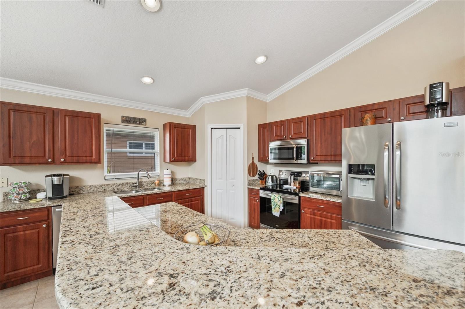 822 ADDISON DR NE, ST PETERSBURG, FL, 33716