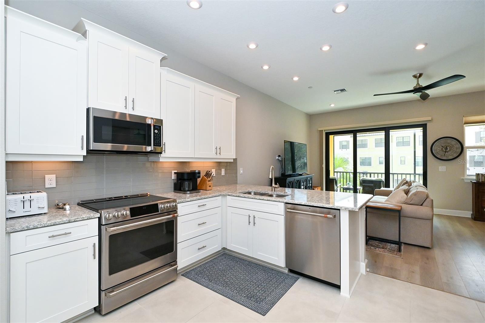 5560 CANNES CIR #3-106, SARASOTA, FL, 34231