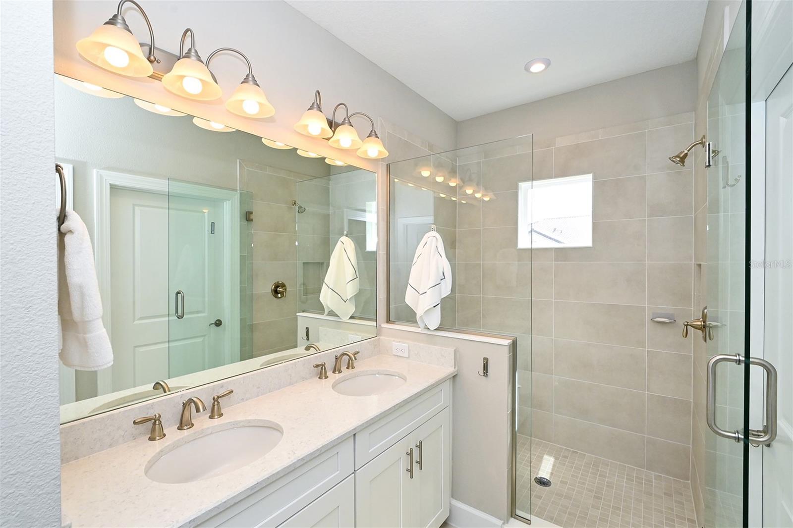 5560 CANNES CIR #3-106, SARASOTA, FL, 34231