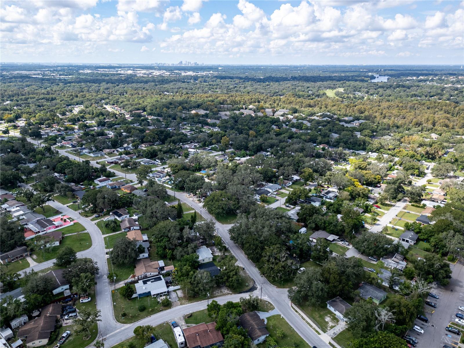 8902 TEMPLE PARK DR, TAMPA, FL, 33637