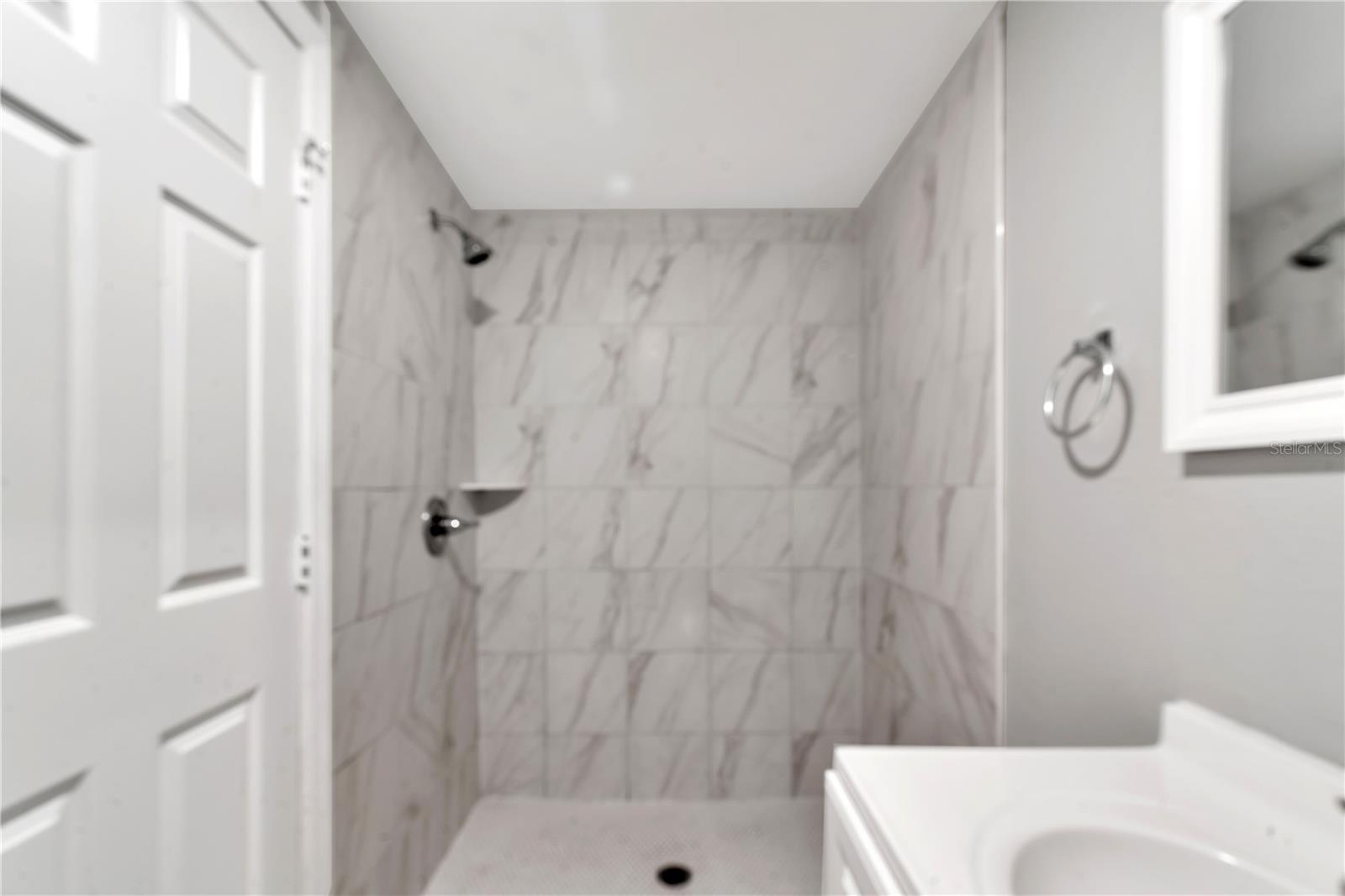 8902 TEMPLE PARK DR, TAMPA, FL, 33637