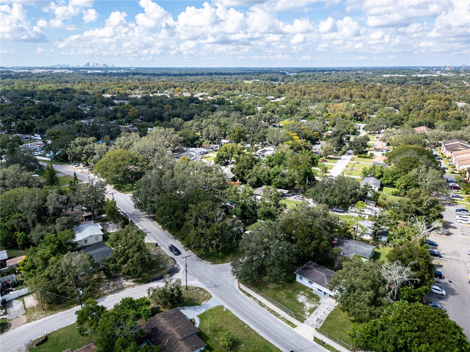 8902 TEMPLE PARK DR, TAMPA, FL, 33637