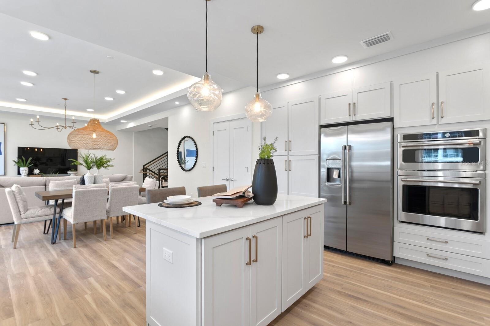 872 N OSCEOLA AVE, CLEARWATER, FL, 33755