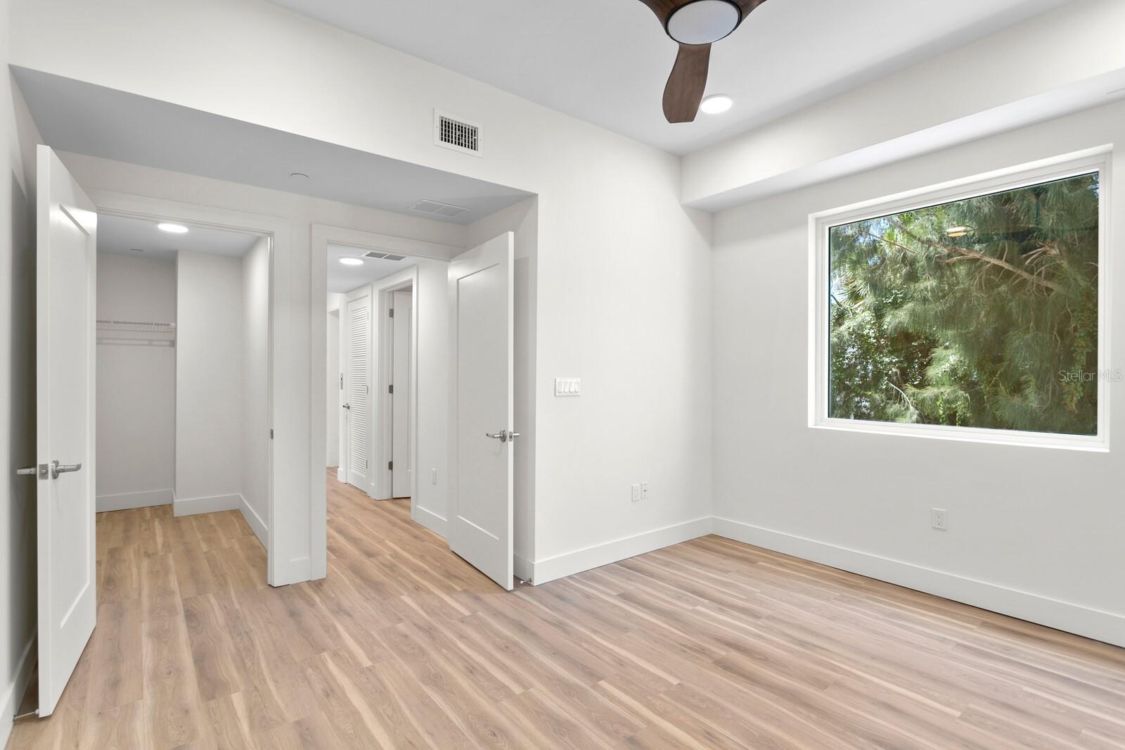 872 N OSCEOLA AVE, CLEARWATER, FL, 33755
