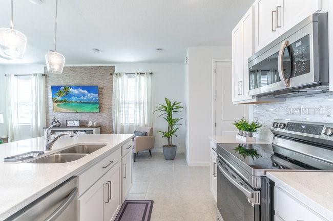 1063 PLANTATION LN, DAVENPORT, FL, 33896