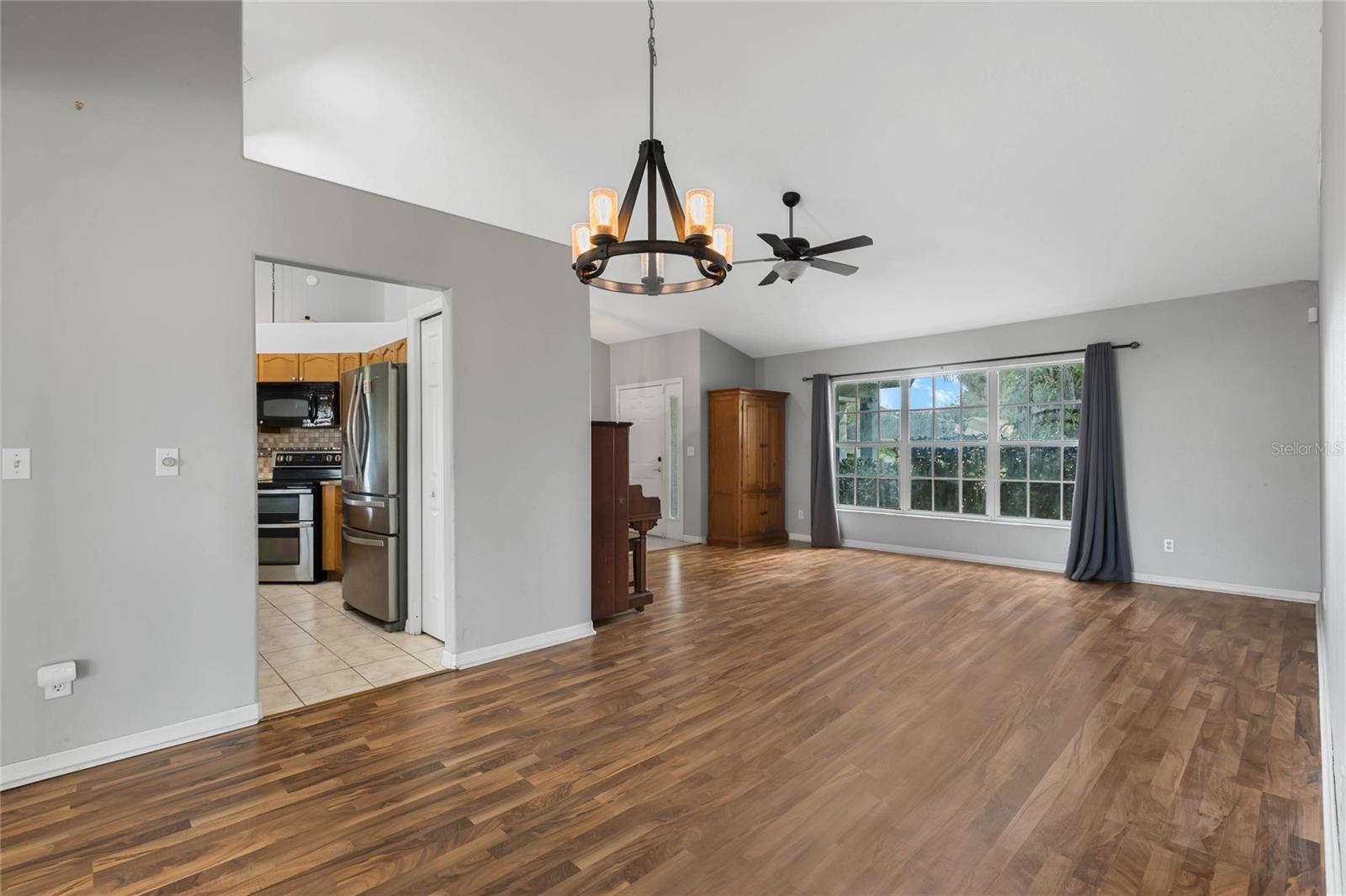36737 ANTONE DR, GRAND ISLAND, FL, 32735