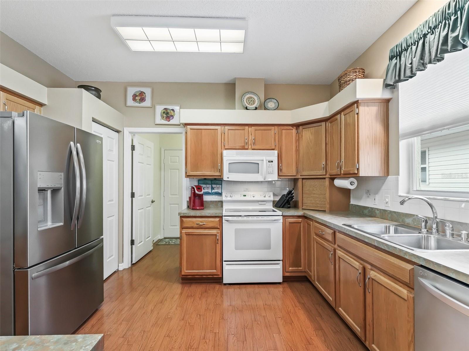 353 RANCHWOOD DR, LEESBURG, FL, 34748