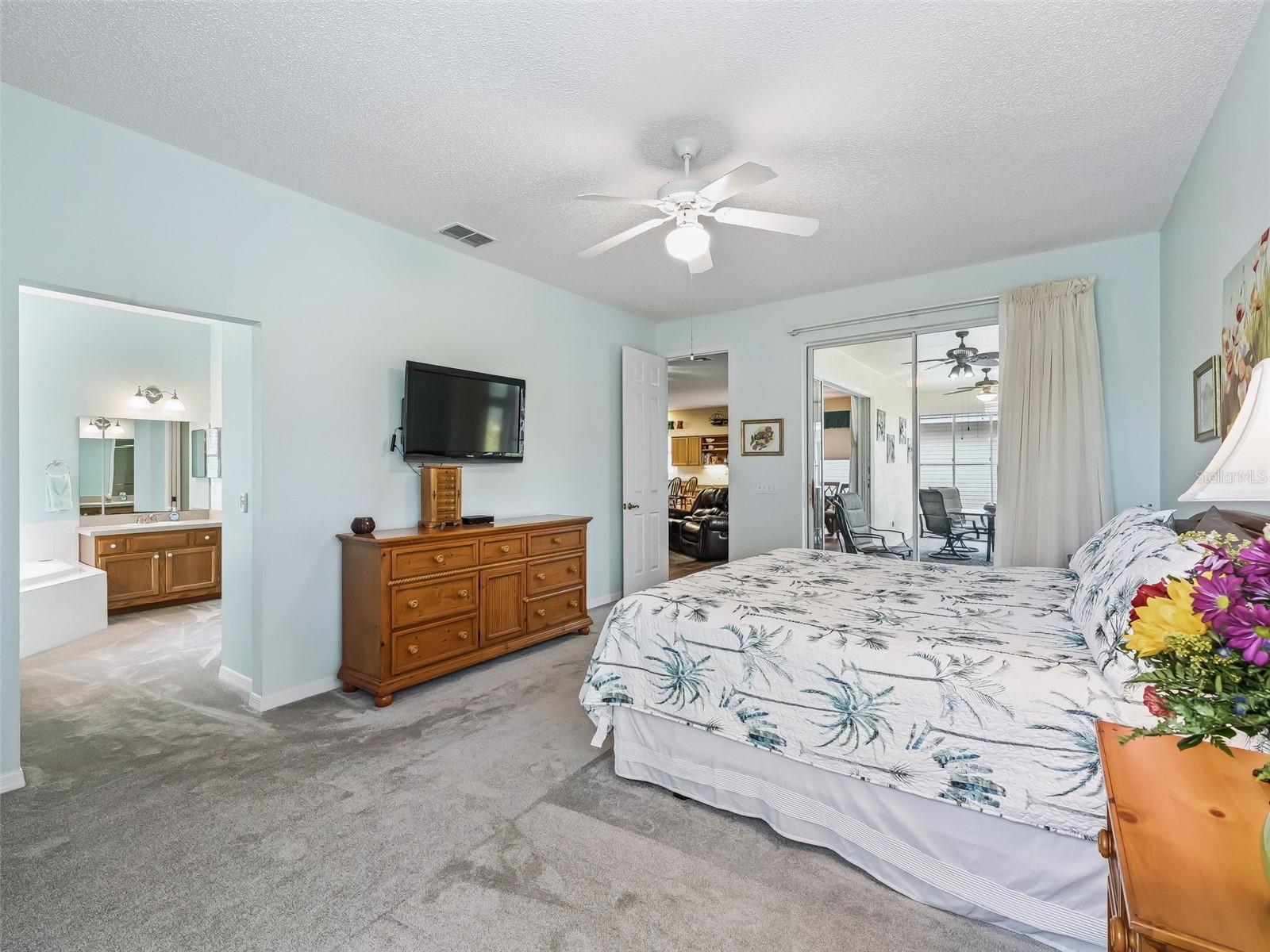 353 RANCHWOOD DR, LEESBURG, FL, 34748